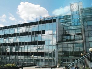 Main building of Sheffield Hallam City Campus
